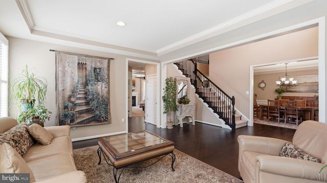 8025 SIDE HILL DR, Warrenton, VA 20187