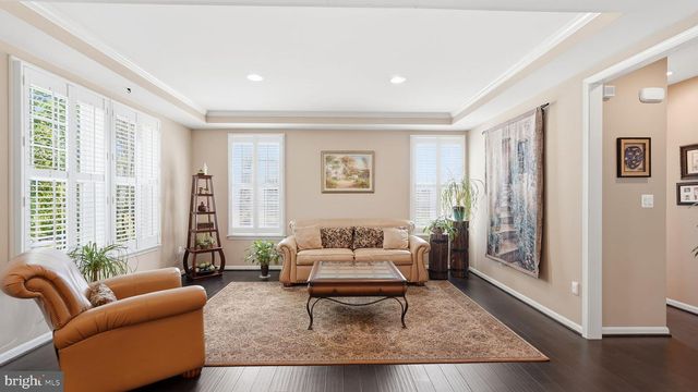 8025 SIDE HILL DR, Warrenton, VA 20187