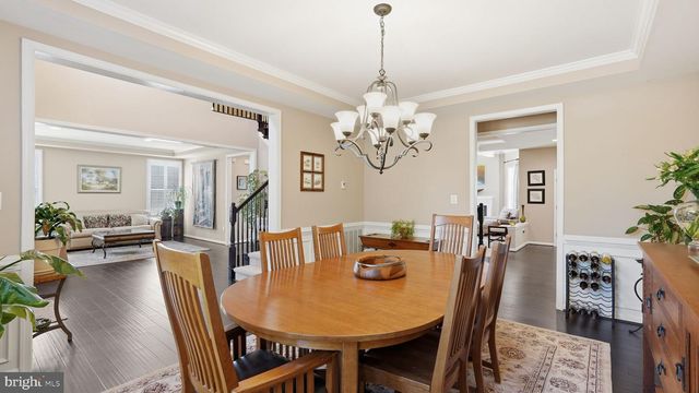 8025 SIDE HILL DR, Warrenton, VA 20187