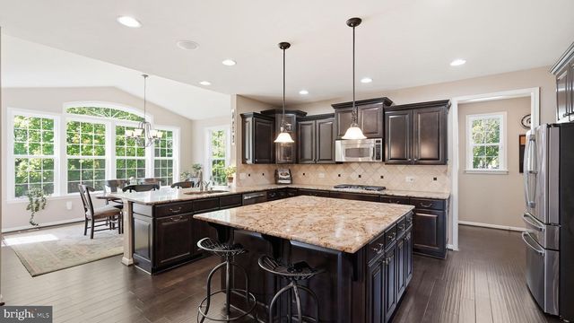 8025 SIDE HILL DR, Warrenton, VA 20187