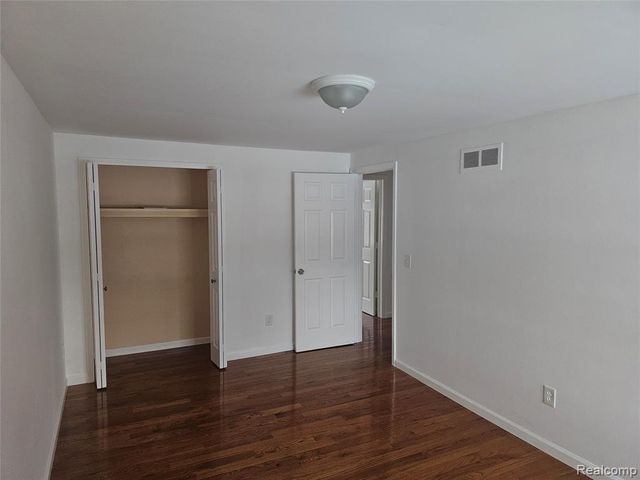 1614 Caliper Drive, Troy, MI 48084