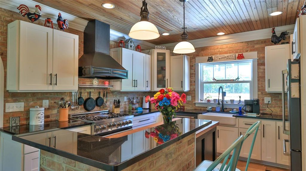 Image 20 of property listing at 508 FAULKNER STREET, New Smyrna Beach, FL 32168