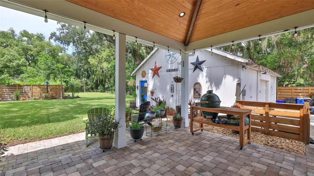 Image 4 of property listing at 508 FAULKNER STREET, New Smyrna Beach, FL 32168