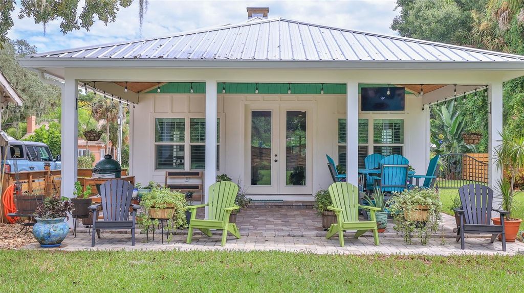 Image 6 of property listing at 508 FAULKNER STREET, New Smyrna Beach, FL 32168