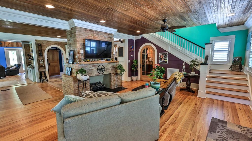 Image 9 of property listing at 508 FAULKNER STREET, New Smyrna Beach, FL 32168