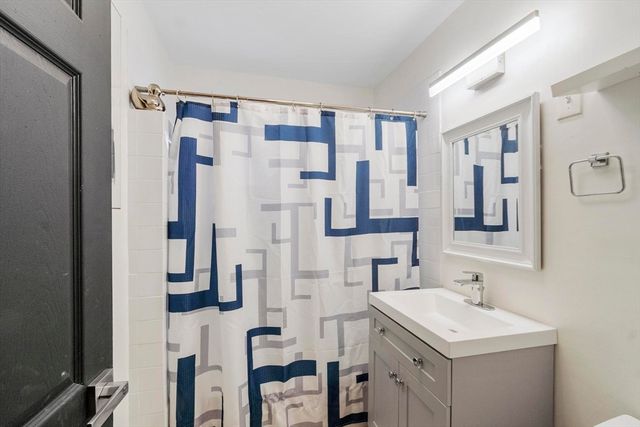 97 Kenwood Road, Methuen, MA 01844