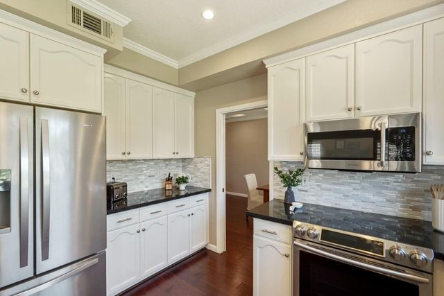 18432 Ironstone St, Woodbridge, CA 95258