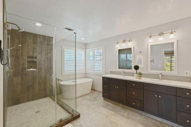18432 Ironstone St, Woodbridge, CA 95258