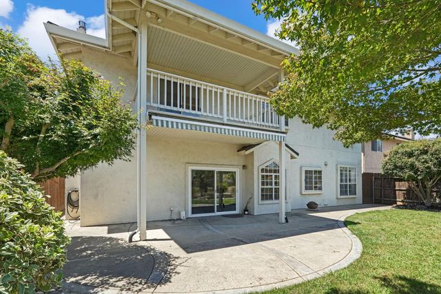 18432 Ironstone St, Woodbridge, CA 95258
