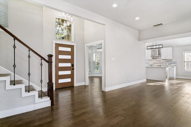 2901 Woodland Hills Drive, Grapevine, TX 76051