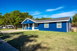 2831 Kilburn Avenue, Dallas, TX 75216