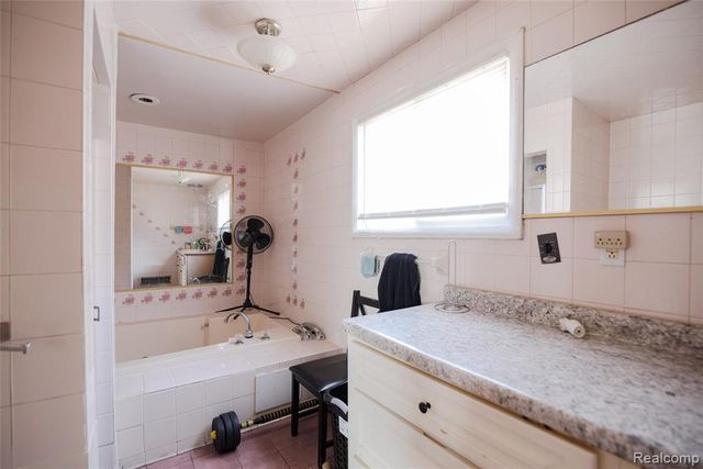 15304 Rutherford Street, Detroit, MI 48227