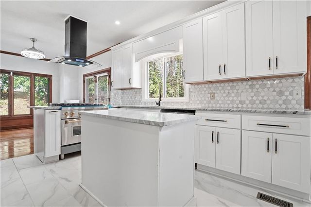 3091 Brookview Road SE, Marietta, GA 30067