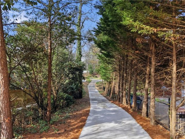 3091 Brookview Road SE, Marietta, GA 30067