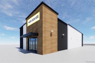 29765 Groesbeck Highway, Roseville, MI 48066