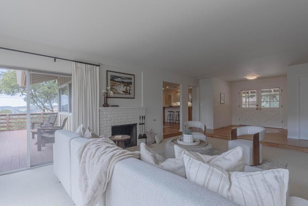 Image 10 of property listing at 195 Laurel Drive, Carmel Valley, CA 93924