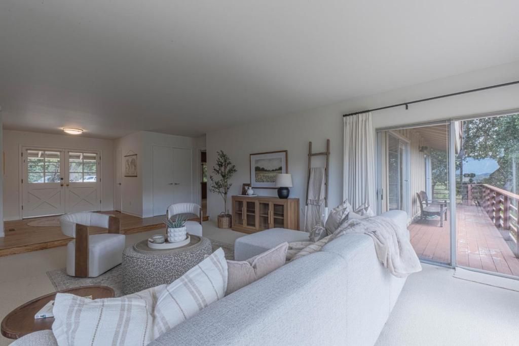 Image 11 of property listing at 195 Laurel Drive, Carmel Valley, CA 93924