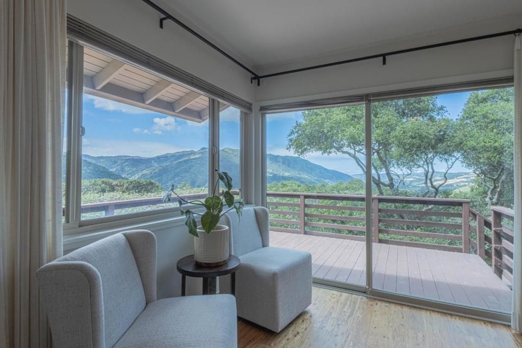 Image 16 of property listing at 195 Laurel Drive, Carmel Valley, CA 93924