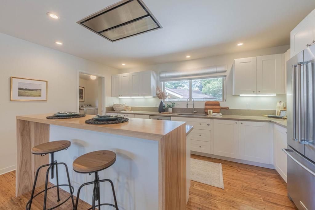 Image 19 of property listing at 195 Laurel Drive, Carmel Valley, CA 93924