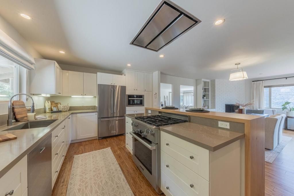 Image 20 of property listing at 195 Laurel Drive, Carmel Valley, CA 93924