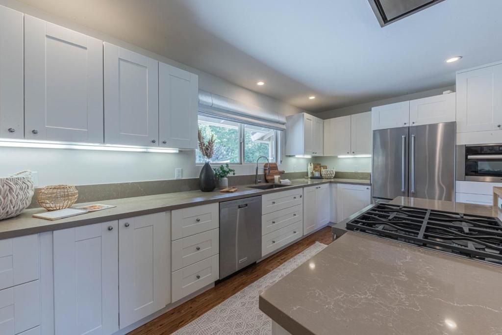 Image 21 of property listing at 195 Laurel Drive, Carmel Valley, CA 93924