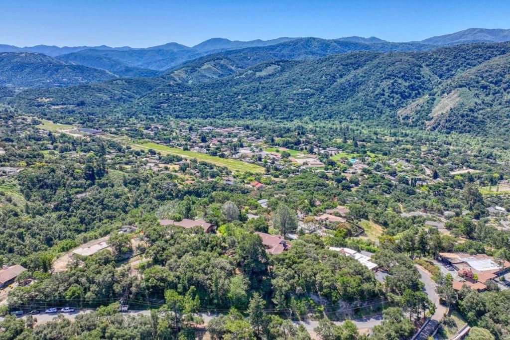 Image 3 of property listing at 195 Laurel Drive, Carmel Valley, CA 93924