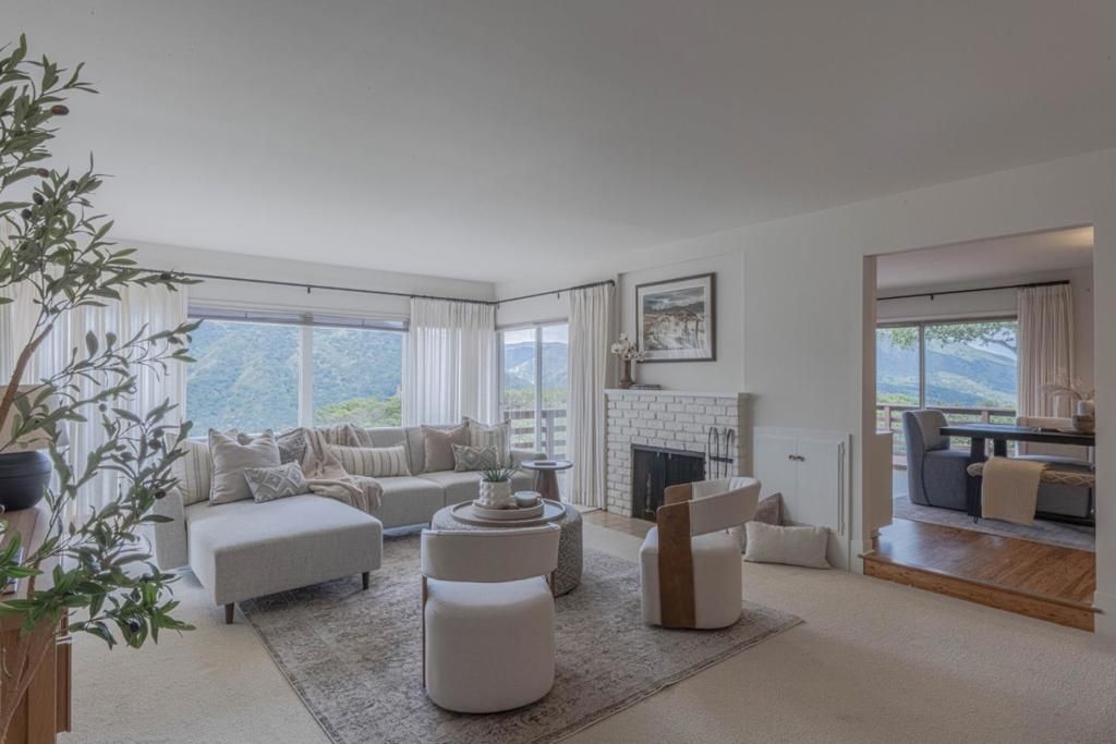 Image 6 of property listing at 195 Laurel Drive, Carmel Valley, CA 93924