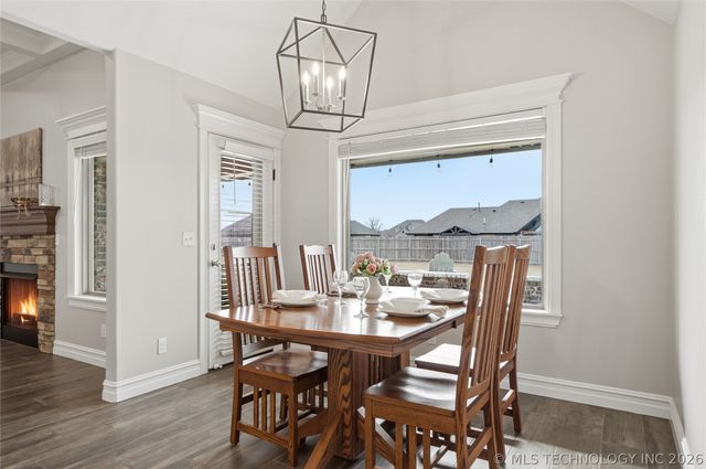 14128 N 70th East Avenue, Collinsville, OK 74021