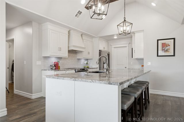 14128 N 70th East Avenue, Collinsville, OK 74021