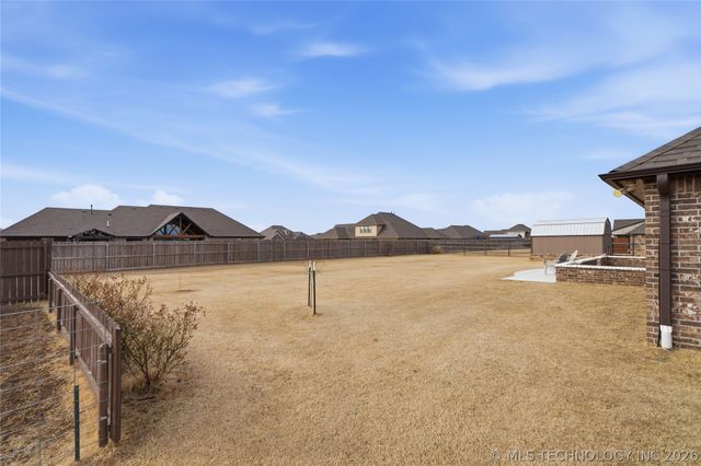 14128 N 70th East Avenue, Collinsville, OK 74021