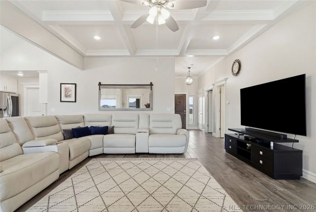 14128 N 70th East Avenue, Collinsville, OK 74021