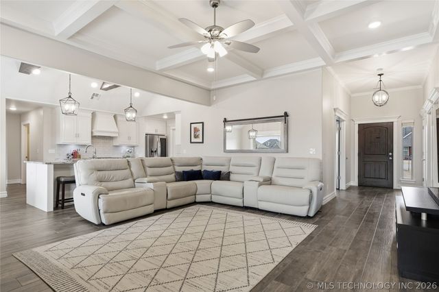 14128 N 70th East Avenue, Collinsville, OK 74021