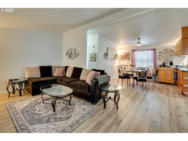 5606 Ne 68TH St, Vancouver, WA 98661