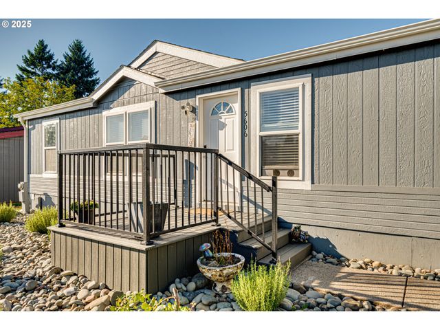 5606 Ne 68TH St, Vancouver, WA 98661