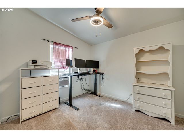 5606 Ne 68TH St, Vancouver, WA 98661