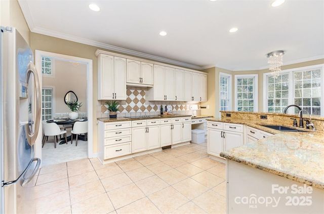 3439 Twelve Oaks Place, Charlotte, NC 28270