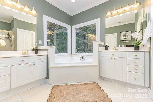 3439 Twelve Oaks Place, Charlotte, NC 28270