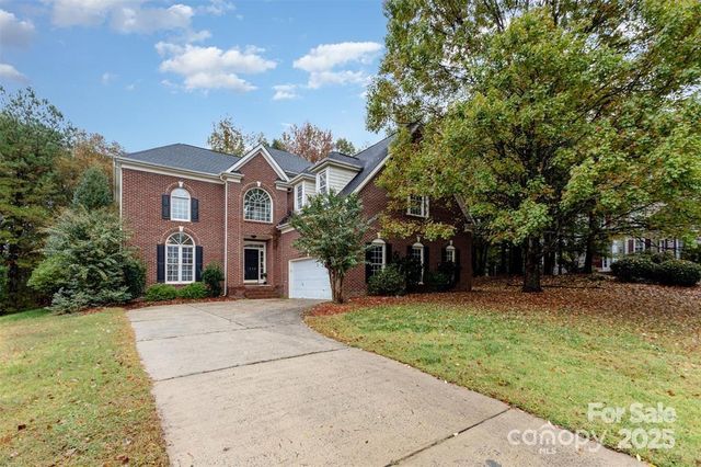 3439 Twelve Oaks Place, Charlotte, NC 28270