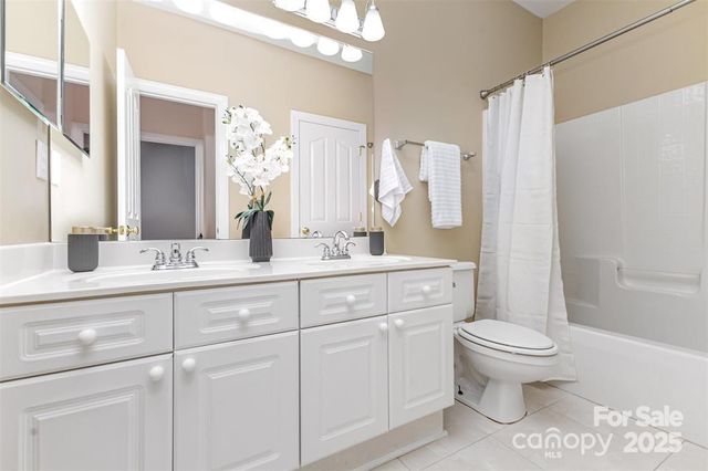 3439 Twelve Oaks Place, Charlotte, NC 28270