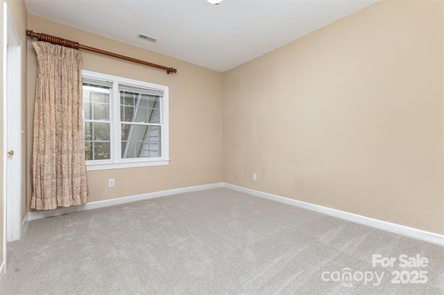 3439 Twelve Oaks Place, Charlotte, NC 28270