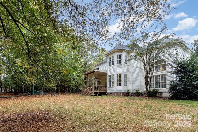 3439 Twelve Oaks Place, Charlotte, NC 28270