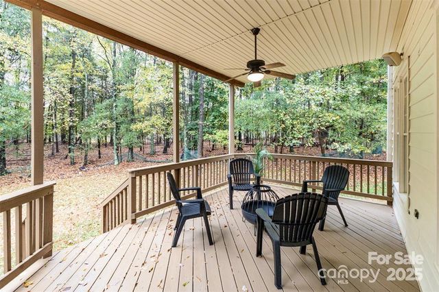 3439 Twelve Oaks Place, Charlotte, NC 28270