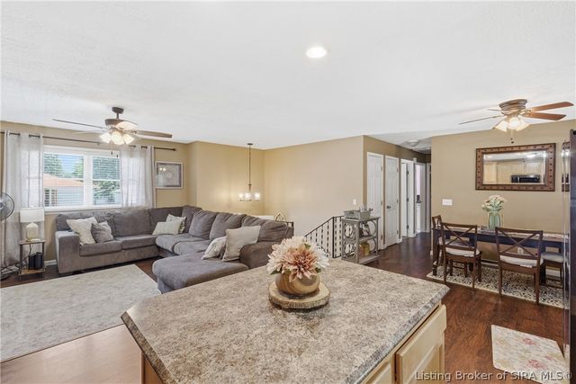 501 Circle Drive, Sellersburg, IN 47172