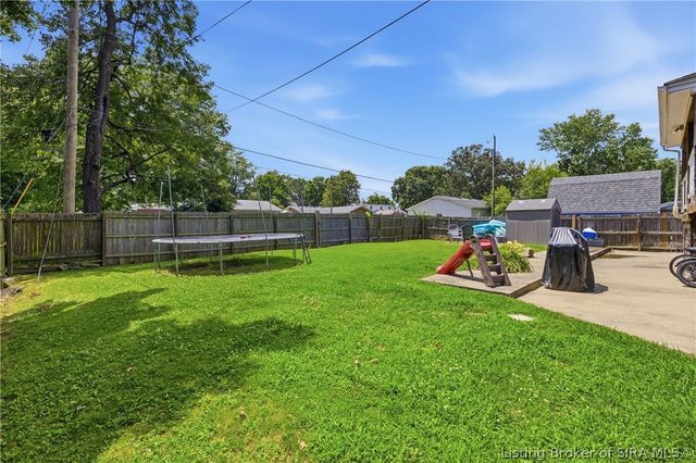 501 Circle Drive, Sellersburg, IN 47172