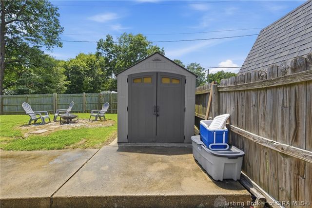 501 Circle Drive, Sellersburg, IN 47172
