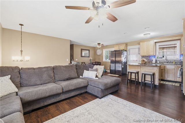 501 Circle Drive, Sellersburg, IN 47172