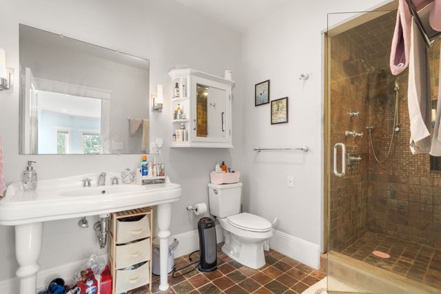 41 Farragut 1, Boston, MA 02127