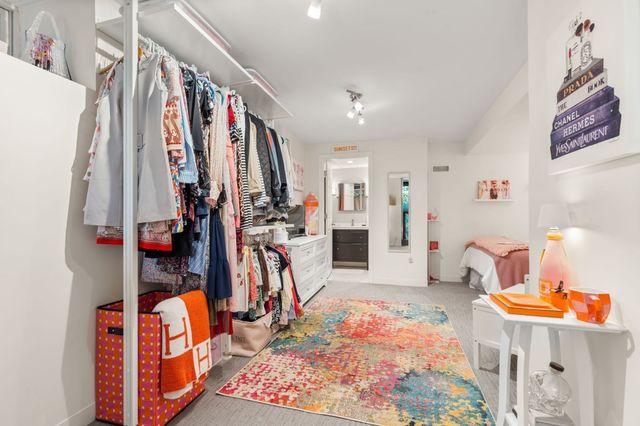 41 Farragut 1, Boston, MA 02127