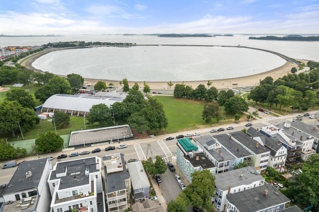 41 Farragut 1, Boston, MA 02127
