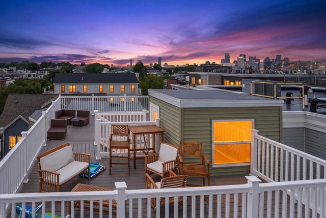41 Farragut 1, Boston, MA 02127